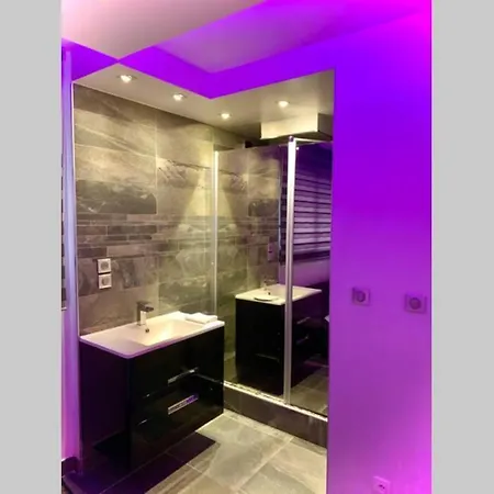 Lovely Jacuzzi Luxury Design * Saint-Martin-d'Heres
