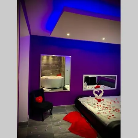 Lovely Jacuzzi Luxury Design Apartment Saint-Martin-d'Heres